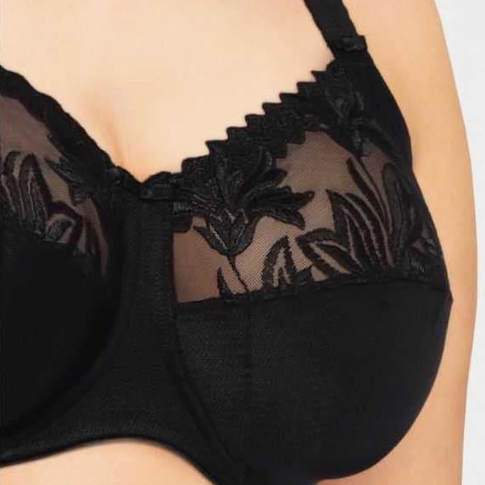 Chantelle Black Floral Lace Underwire Bra 44C - Picture 2 of 7